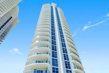 Main picture of 18683 Collins Ave