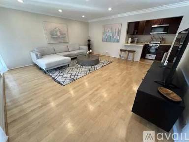 Main picture of 21431 Salamanca Ave