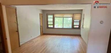 Main picture of 3805 N Humboldt Blvd