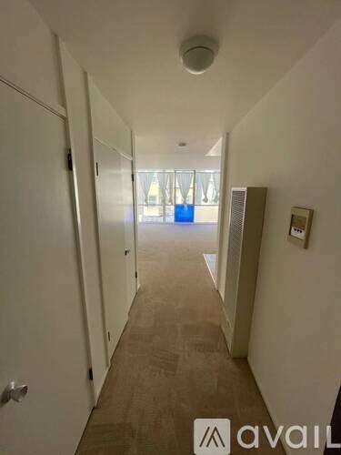 Main picture of 1563 Hyde St