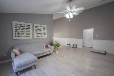 Main picture of 1232 Greystone Ln