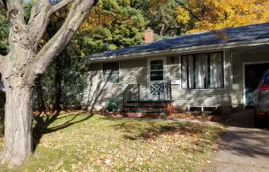 Main picture of 126 S 8th St