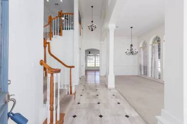 Main picture of 501 Crown Colony Dr