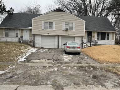 Main picture of 7344 Wayne Ave