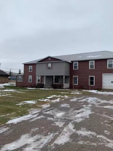 Main picture of 104 Simpson Ave