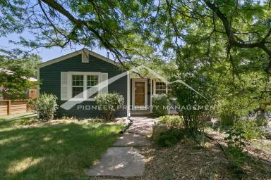Main picture of 2422 Otis Ct