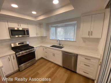 Main picture of 5936 E Naples Plz