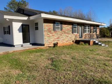 Main picture of 1486 Riverside Rd