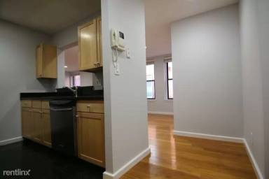 Main picture of 1661 Washington St