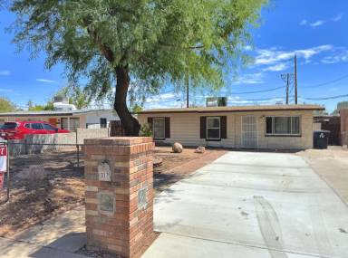 Main picture of 317 S Beck Ave