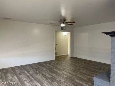 Main picture of 3137 W Pierson St