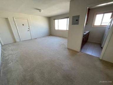 Main picture of 10 Wood St