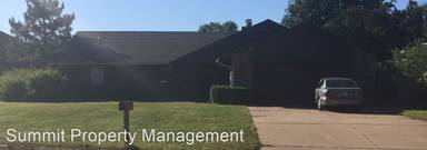 Main picture of 101 E Mohawk Ave