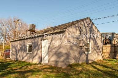 Main picture of 1345 N Lewis Pl