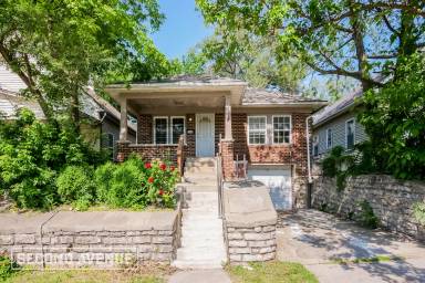 Main picture of 2314 Van Brunt Blvd