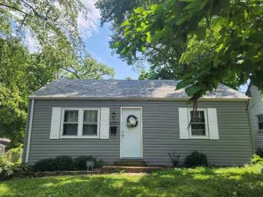 Main picture of 9424 Minerva Ave