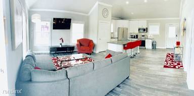 Main picture of 2615 Arbor St