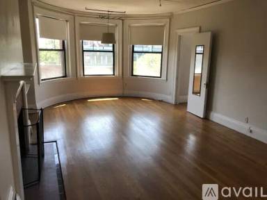 Main picture of 464 Beacon St