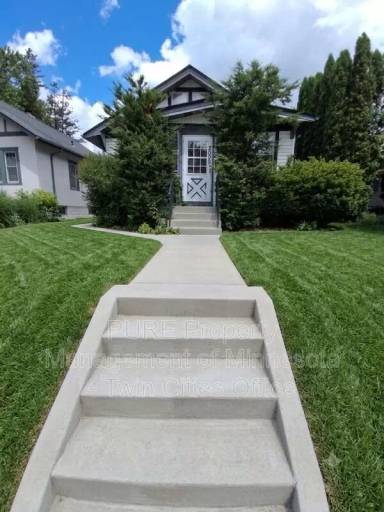 Main picture of 2029 Wellesley Ave Saint Paul, MN 55105-1621