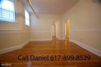 Main picture of 220 Kelton St