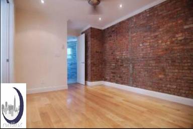 Main picture of 343 E 8th St