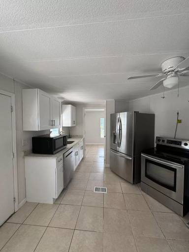 Main picture of 11573 Venetian Ave