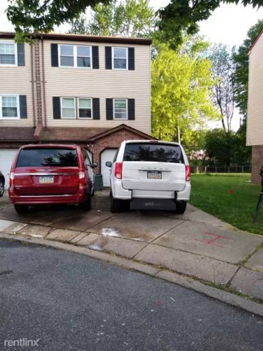 Main picture of 13085 Blakeslee Dr