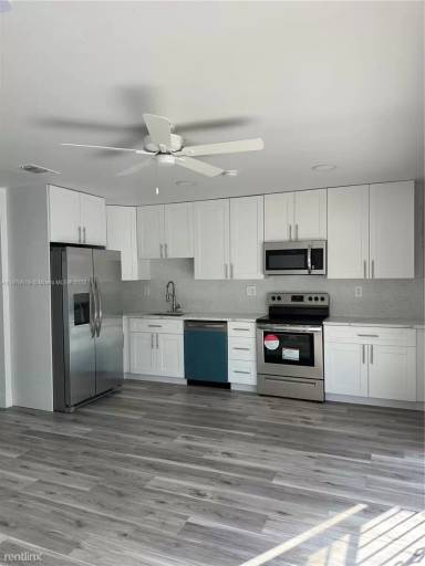 Main picture of 15348 SW 70th Ln
