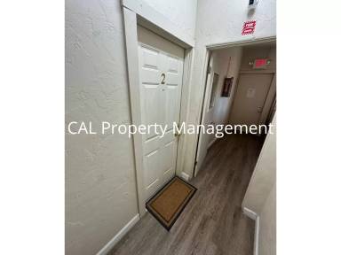 Main picture of 452 N Main St