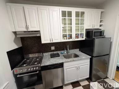 Main picture of 6215 Boulevard E