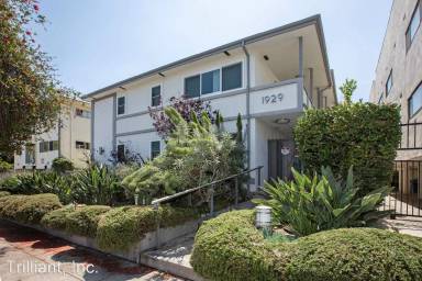 Main picture of 1929 Tamarind Ave