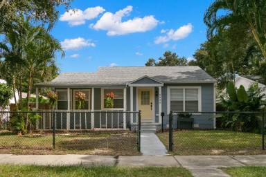 Main picture of 4049 Iris St N