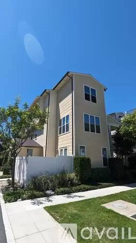 Main picture of 15 Yerra St