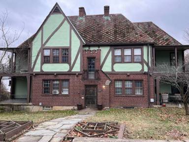 Main picture of 3505 Ravenwood Ave
