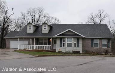 Main picture of 124 Vaughan Ct
