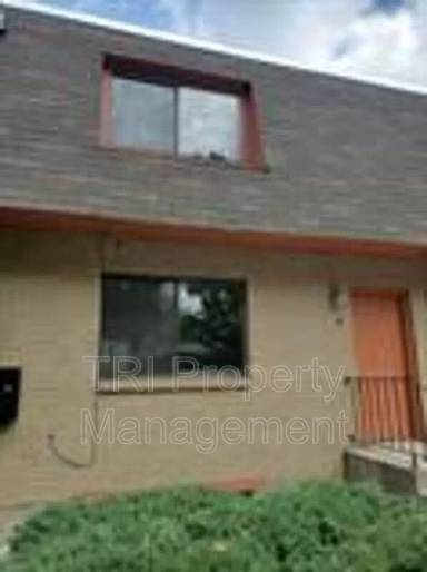 Main picture of 2141 28th Avenue Ct