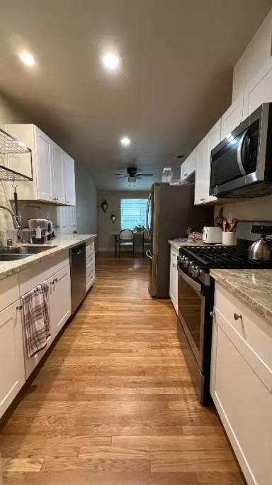 Main picture of 2121 50th Ave