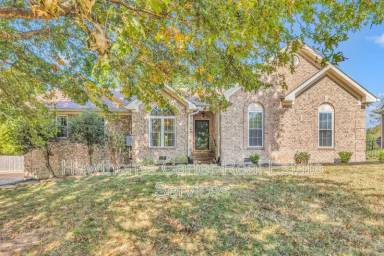 Main picture of 2794 Warwick Ct