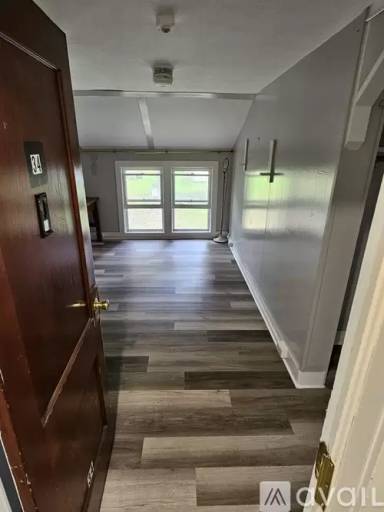 Main picture of 1 Hilmar Ln