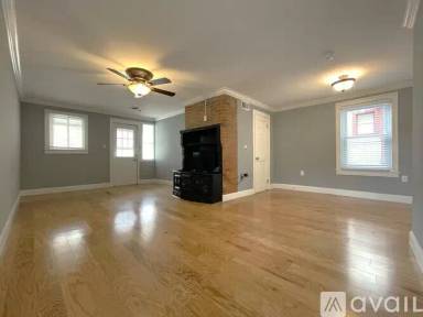 Main picture of 209 College Ave