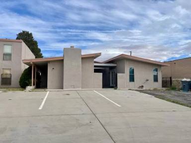 Main picture of 10421 Ashwood Dr