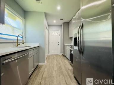 Main picture of 2036 Second Ave