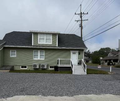 Main picture of 1704 Buchanan Trl E