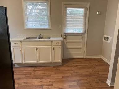 Main picture of 403 Concord Ave
