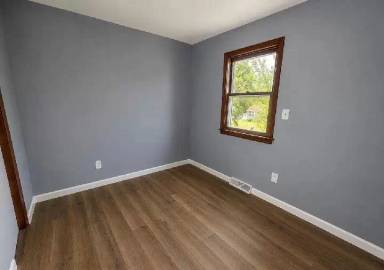 Main picture of 23 McDonald Dr