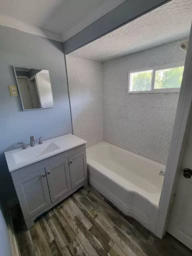 Main picture of 817 W 5th St