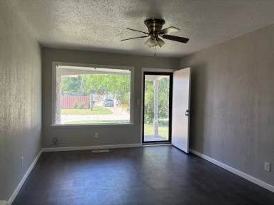 Main picture of 1028 SW 64th St