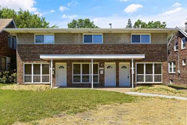 Main picture of 1255 S New Florissant Rd