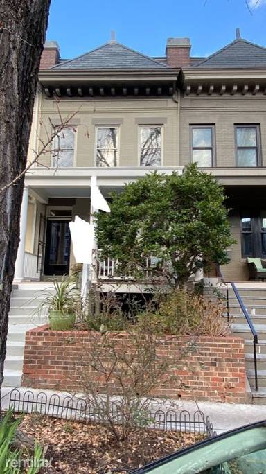 Main picture of 1719 Swann St NW