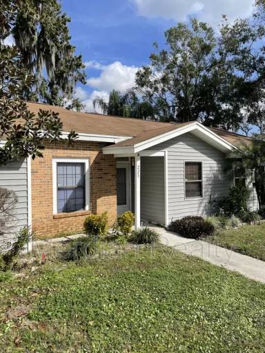 Main picture of 223 Arbor Cir